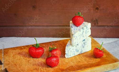 Cheese with  blue mold with strawberries