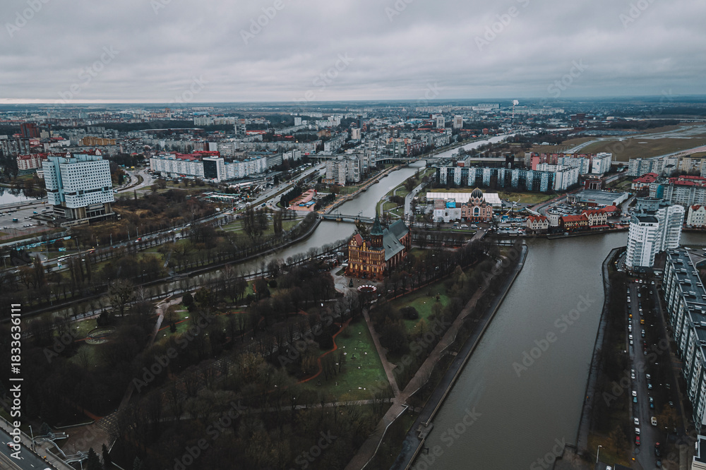 Fototapeta premium Cathedral in Kaliningrad kenigsberg Cathedral . Located in the historic district of the city of Kaliningrad - Kneiphof now referred to popularly as Kant Island top view, aerial view,