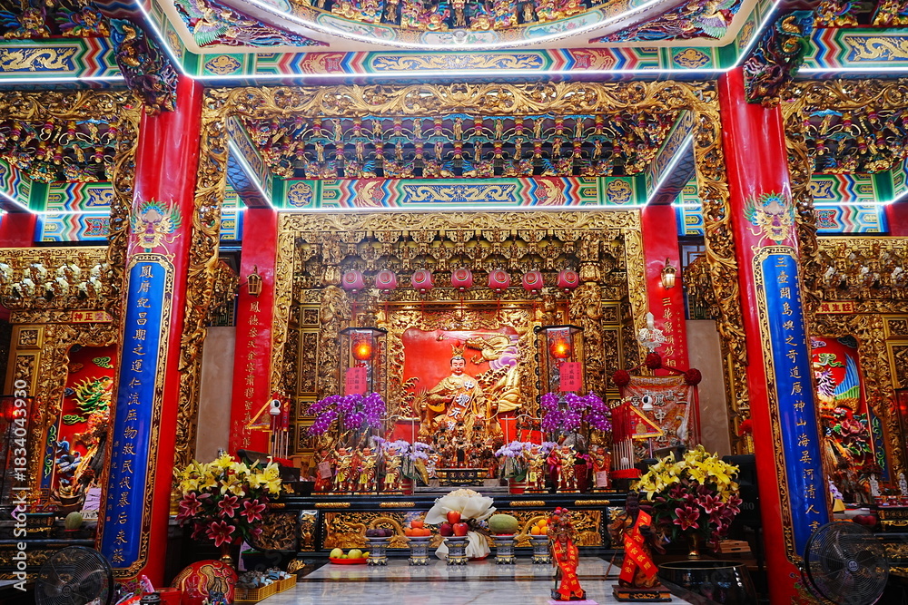 Fototapeta premium Sunfong Temple in Kaohsiung, Taiwan - 台湾 高雄 三鳳宮