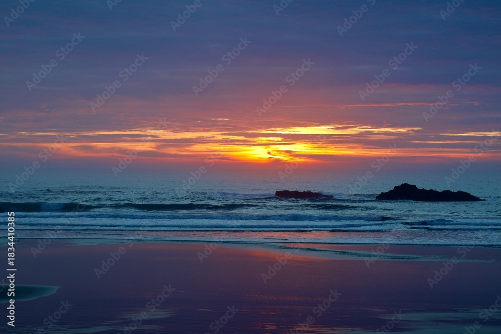 Obraz premium sunset over the sea