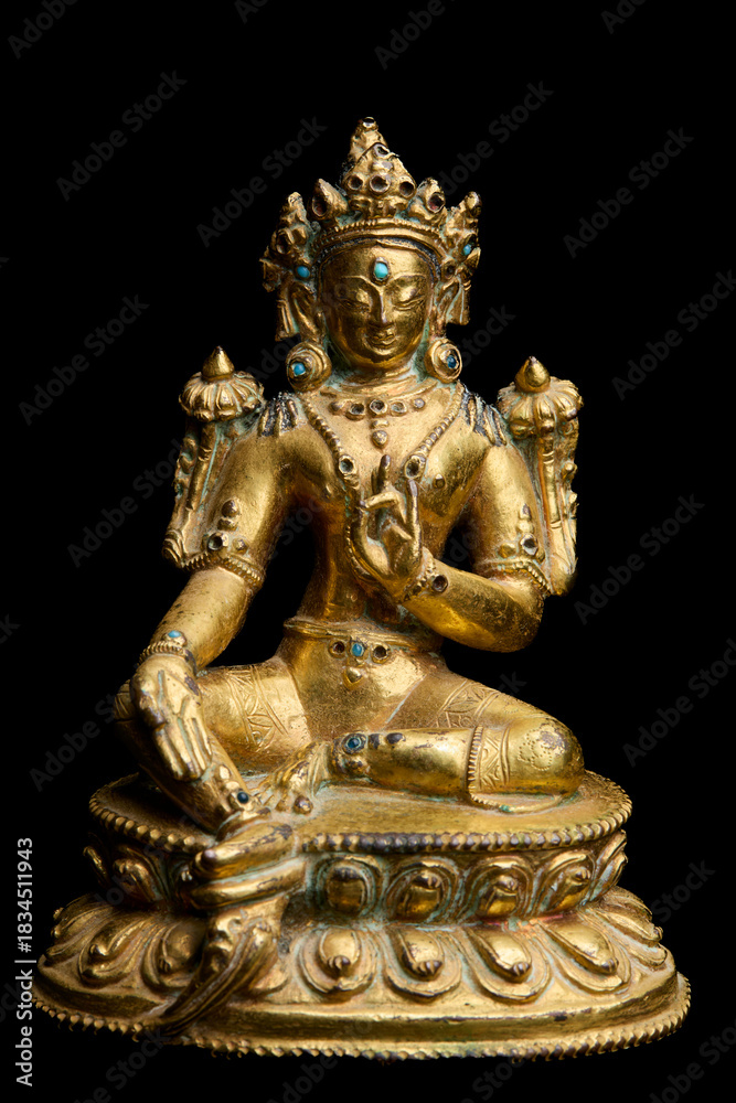 Fototapeta premium statuette dorée de Shiva de la religion indienne