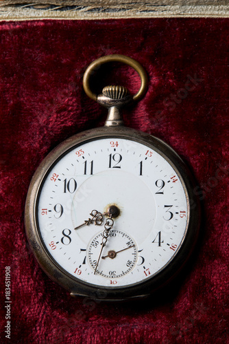 ancienne montre à gousset 