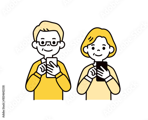 笑顔でスマートフォンを操作する、60代・70代の男性と女性の上半身ベクターイラスト素材セット