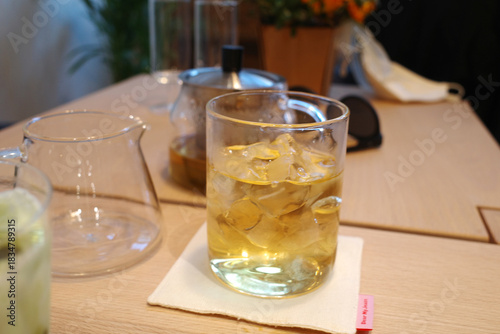 korea tea cold drink cafe glass
