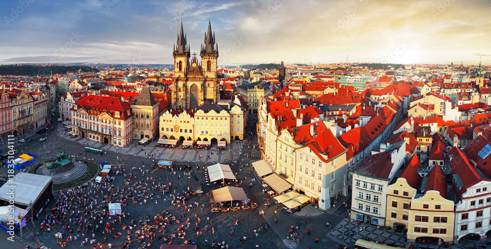 Obraz premium Prague Old Town square at sunrise, Czech Republic