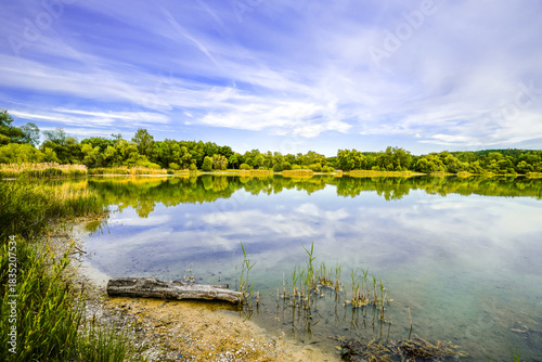 Tableau sur toile View of Lake Kranzberg and the surrounding landscape