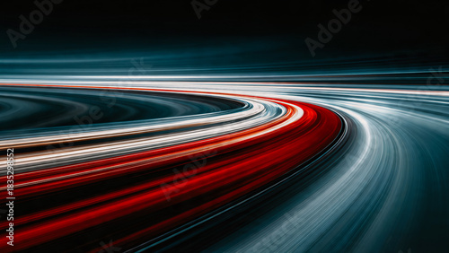 Traces lumineuses des phares de voiture le long de la route