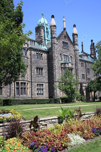 Obraz na plátně University of Toronto campus with ornate old buildings, Trinity College