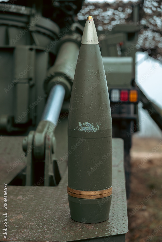 Obraz premium artillery shell on a combat vehicle 155mm