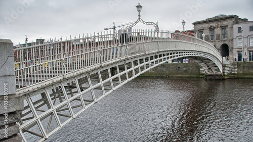 Obraz na płótnie Dublin, Ireland. Waterfront and historic Ha'penny Bridge