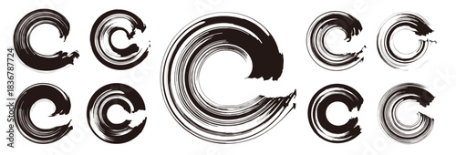 筆で書いた円形のベクター素材のセット