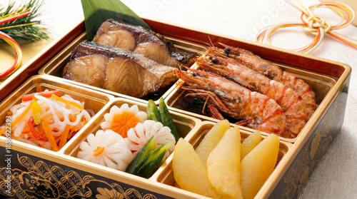 新年の幕開けを彩る、豪華絢爛な伝統おせち料理：二の重