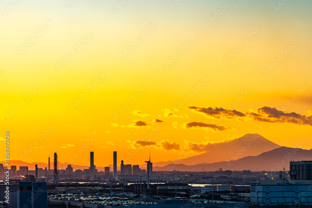 Obraz premium 神奈川県川崎市東扇島からの富士山