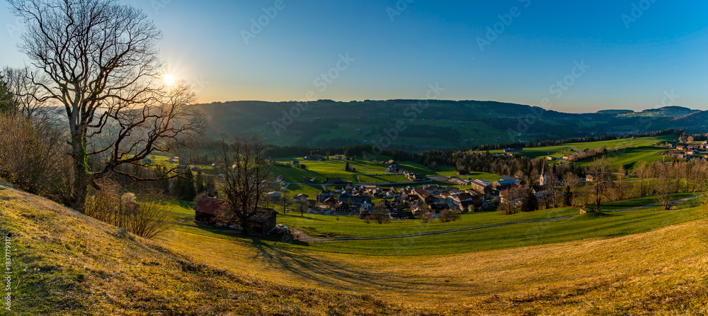 Fototapeta Golden Hour Hiking Trails in the Allgaeu Alps