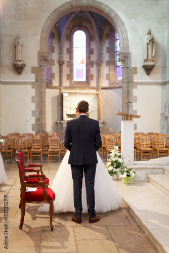 mariés à l'église