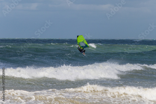windsurf dans la tempête