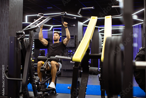 Serious workout session in ...