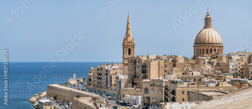 Obraz na plátně Valletta, Malta - Dome of the Basilica of Our Lady of Mount Carmel