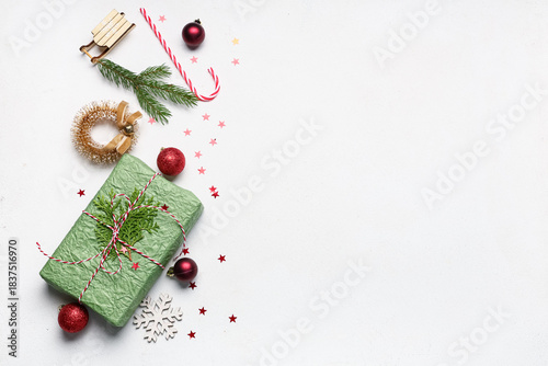 Composition with gift box, ...