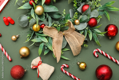 Christmas mistletoe wreath ...