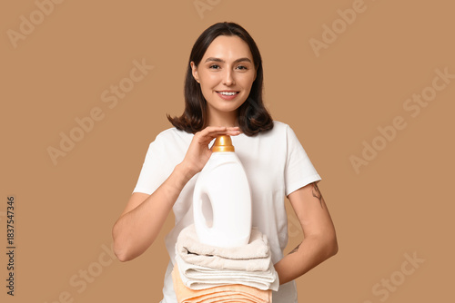 Young woman with clean towe...