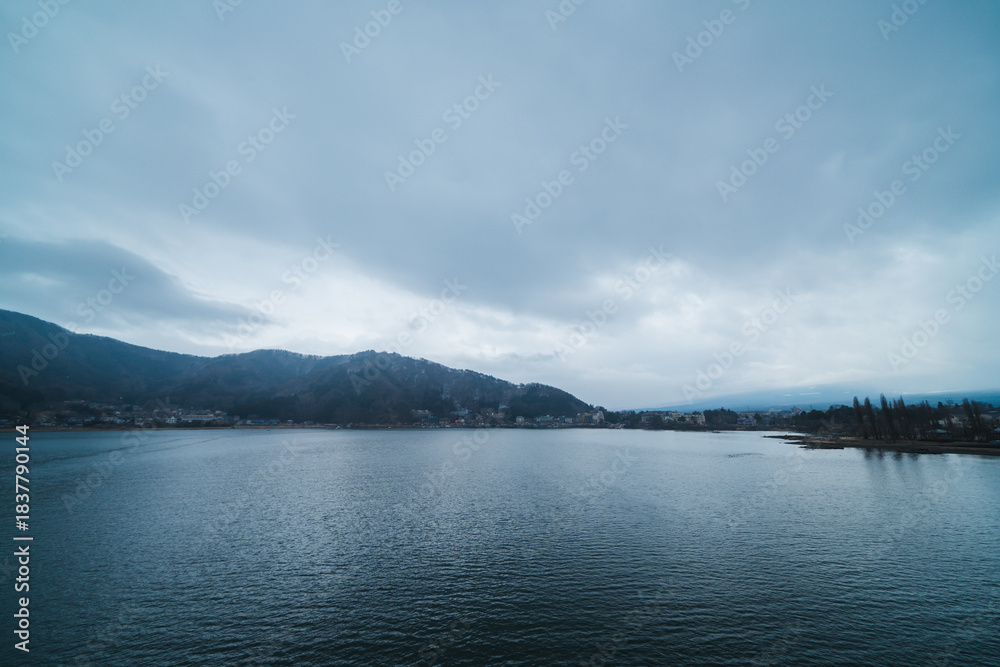 Fototapeta premium 河口湖の美しい風景