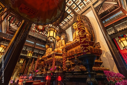 Photography Asia, China, Shanghai, Jade Buddha Temple, Yùfó Chán Sì, Niohveh Zoe Zy, interio