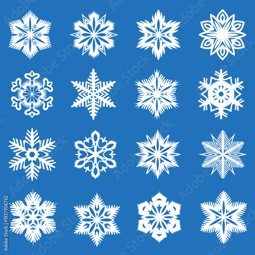 Снежинки разных форм расположены на синем фоне. Каждая снежинка имеет уникальный узор и дизайн, отражающий зимнюю тематику.