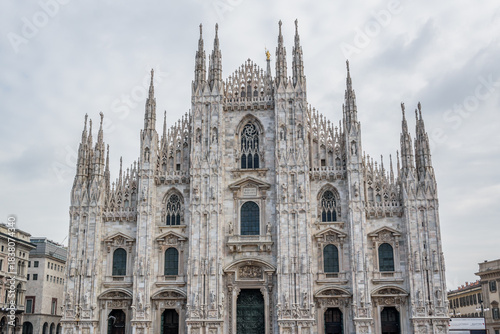 Schilderij op canvas Duomo di Milano, Front view of Milan Cathedral with marble spires, Milan, Italy