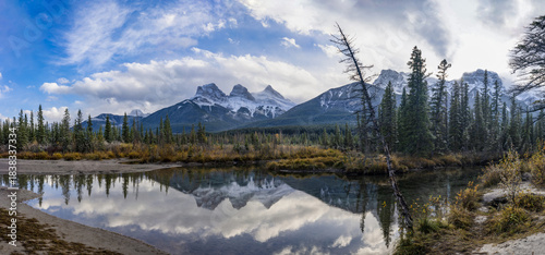 Εκτύπωση καμβά The Three Sisters mountain reflect on water in autumn