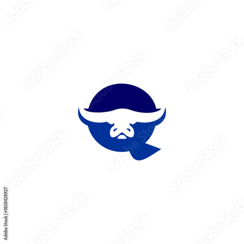 Aggressive Bull Head Letter Q...