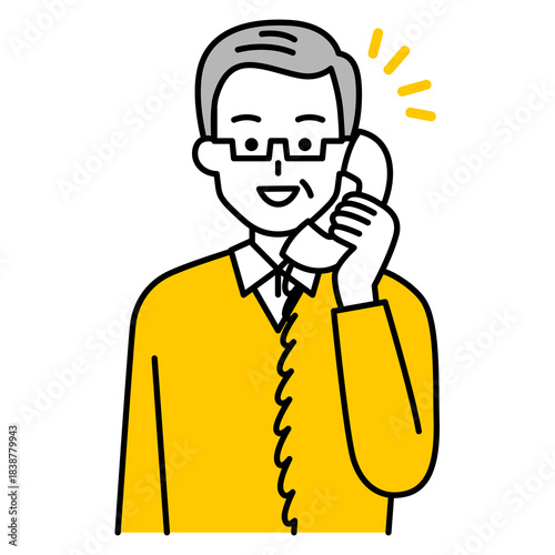 電話相談で問題解決する年配の男性