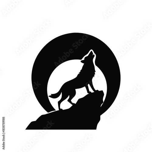 Iconic Lone Wolf Howling Under Moonlight Silhouette