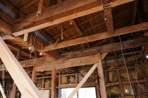 木造建築の解体現場