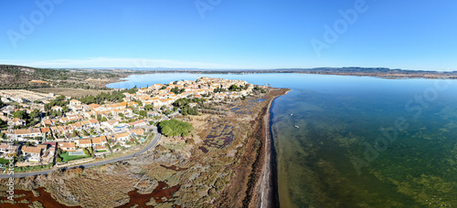 Le village de Bages (11100) dans l'Aude en Occitanie