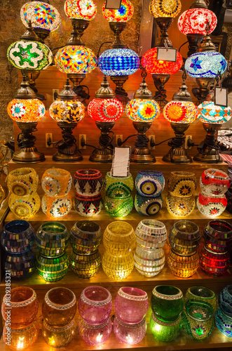 Traditional colorful turkey glass lamps at bazaar in Istanbul, Turkey.