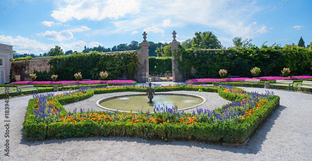 Obraz premium orangery with Papagena fountain, Mirabell gardens Salzburg, public park and tourist destination