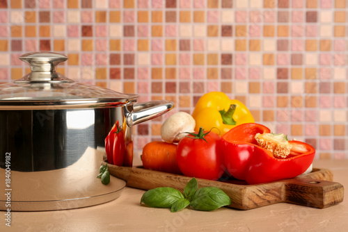 Cooking pot with different ...
