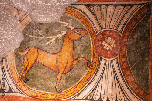 Canvas-taulu rampant deer, Abse of Santa María de Taüll, 12th century, Church of Santa María