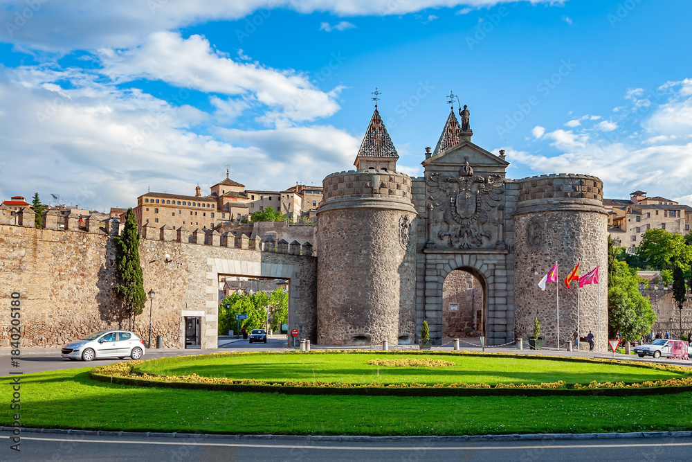 Fototapeta premium Thick stone walls