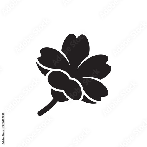 Clover icon in minimalist style with solid black color on white background for logo design