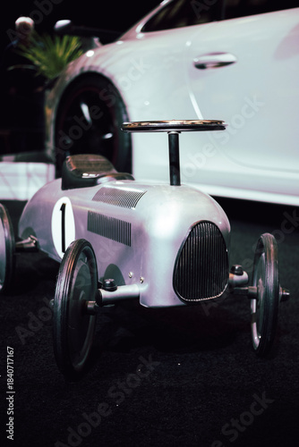 Toy car