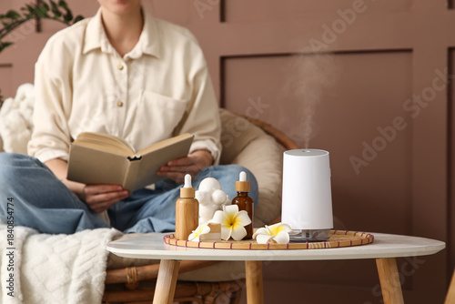 Aroma diffuser with essenti...