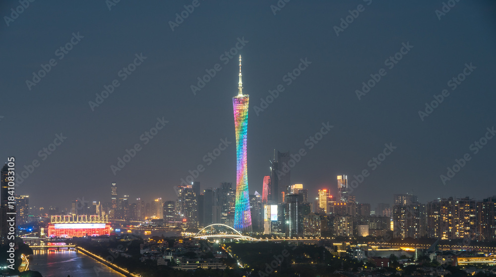 Fototapeta premium Night view of Guangzhou Tower, China