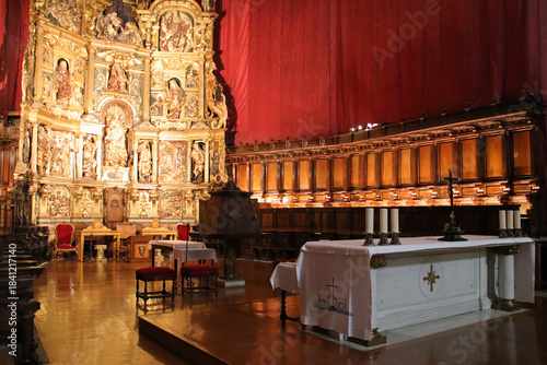 Bilde på lerret choir and baroque (?) altarpiece in a cathedral in valladolid in spain