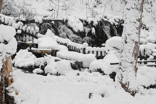 雪の降る日のふきだし公園