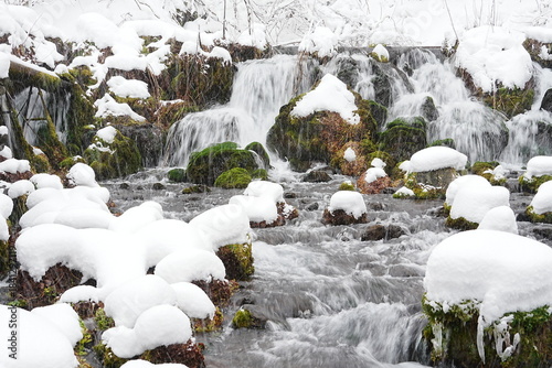 雪の降る日のふきだし公園