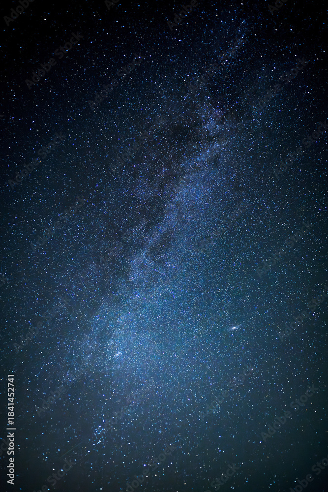 Obraz premium The beautiful Milky way on a dark sky