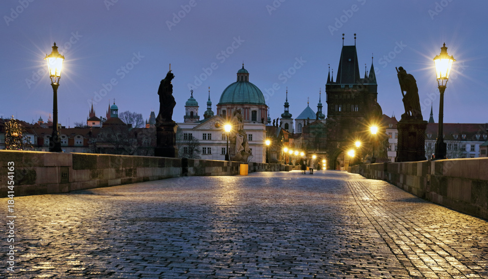 Fototapeta premium Charles Bridge over River Vltava at dramatic sunrise in Prague, Czech Republic, Europe