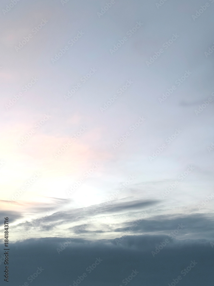 Obraz premium Abstract cloudy sky. Background with copy space.